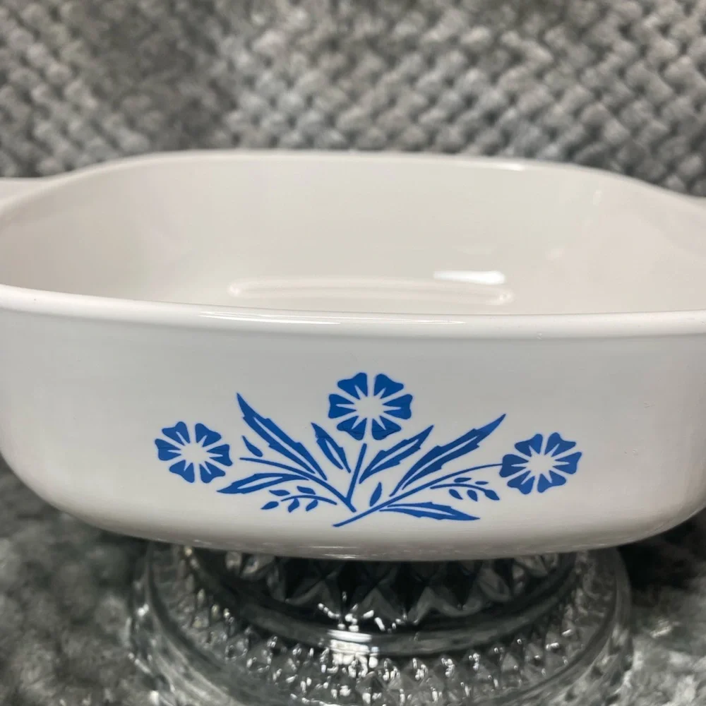 Vintage 1961-1966 Corningware Cornflower 1 Quart Casserole Dish